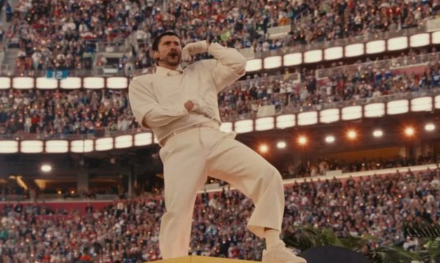 Bad Bunny Siap Mengguncang Super Bowl 2026