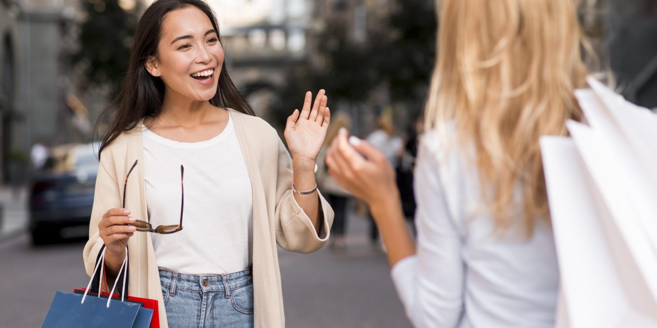 Di Balik Senyum Ramah, Ada Sikap Yang Perlu Diwaspada