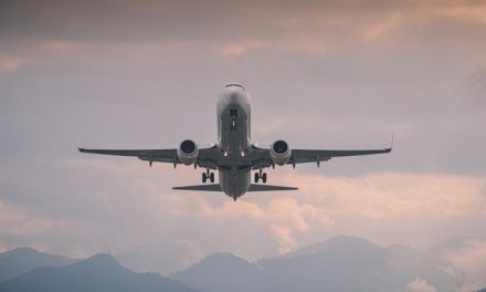 Imbas Perang AS-Iran, Malaysia Akan Tangguhkan Penerbangan Komersial