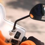 Posisi Kaca Spion Motor Matic: Hindari Blind Spot