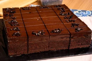 Kek Coklat Ketagih: Kuliner Cokelat Yang Bikin Ketagihan