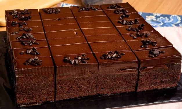 Kek Coklat Ketagih: Kuliner Cokelat Yang Bikin Ketagihan