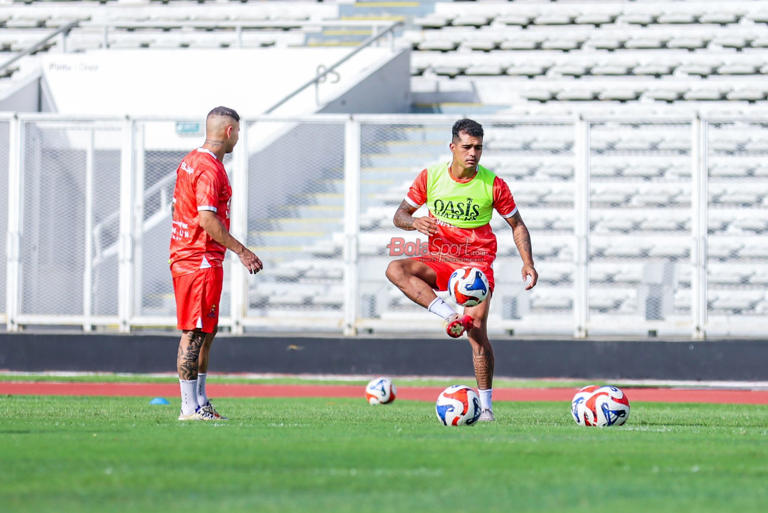 Carlos Franca Naik Level, Dari Persijap Menuju Liga Champions