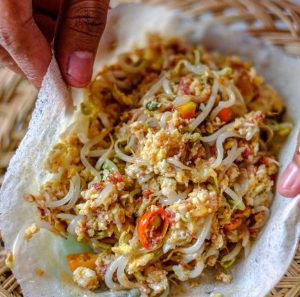Lumpia Basah Bandung: Jajanan Legendaris Yang Bikin Nagih