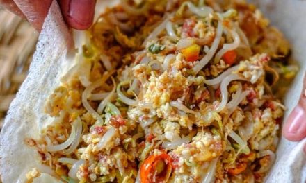 Lumpia Basah Bandung: Jajanan Legendaris Yang Bikin Nagih