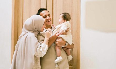 Adiba & Egy Maulana Pamer Potret Baby Elara, Ikut Terpesona