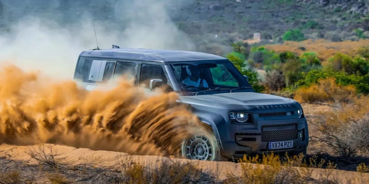 Defender OCTA: SUV Tangguh Dengan Performa Ekstrem
