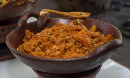 Kuliner Krecek: Sensasi Pedas Gurih Khas Nusantara