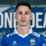 Luka Menalo Ungkap Rasa Nyaman Dan Bertahan Lama Di Persib