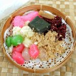 Lenjongan Khas Solo! Jajanan Pasar Manis Dengan Isian Beragam