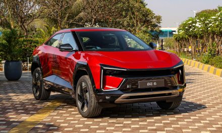 SUV Listrik Makin Gagah! Mahindra BE 6 SPORTEQ