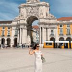 Pesona Angela Gilsha Saat Liburan Di Lisbon, Cantik Dan Stylish!