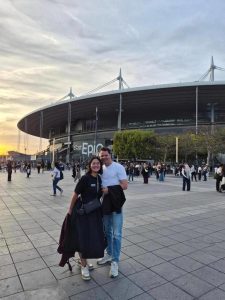 Gracia Indri Nonton BIGBANG Di Paris, Di Temani Suami