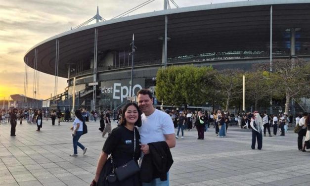 Gracia Indri Nonton BIGBANG Di Paris, Di Temani Suami