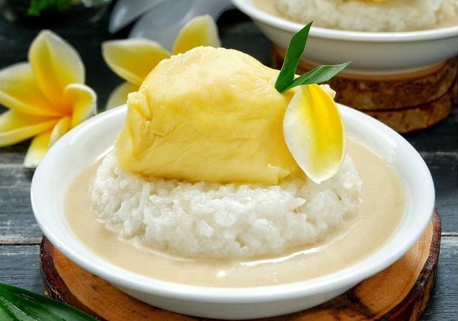 Kuliner Tradisional! Pulut Durian Dan Kelezatan Ketan Bersantan